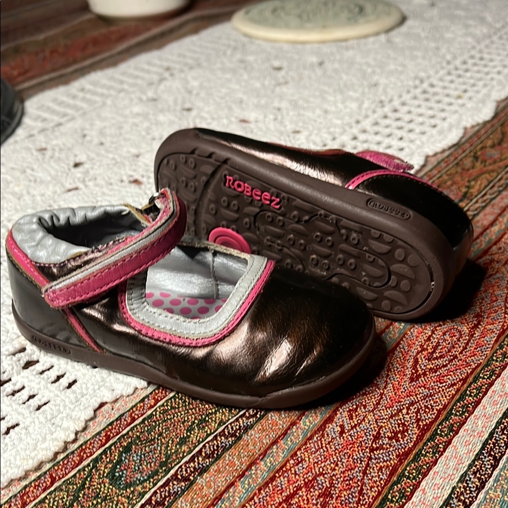 Robeez cupcake party Girls' Brown and Pink Mary Jane Shoes sneaker